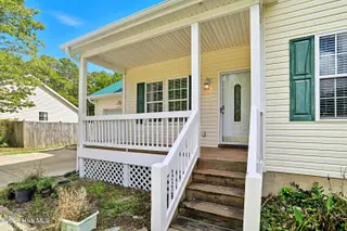 71 W South Shore Drive, Southport, NC 28461 — 3-bedroom home in Boiling Spring Lakes, Southport, NC, photo 5 of 47