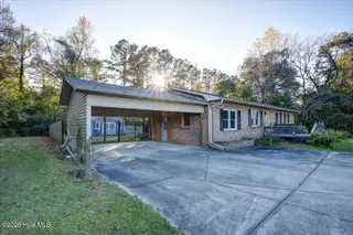 707 Clermont Road, New Bern, NC 28560 – photo 7: 06-707_Clermont-29