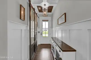 135 Spicer Lake Drive, Holly Ridge, NC 28445 – photo 6: Foyer