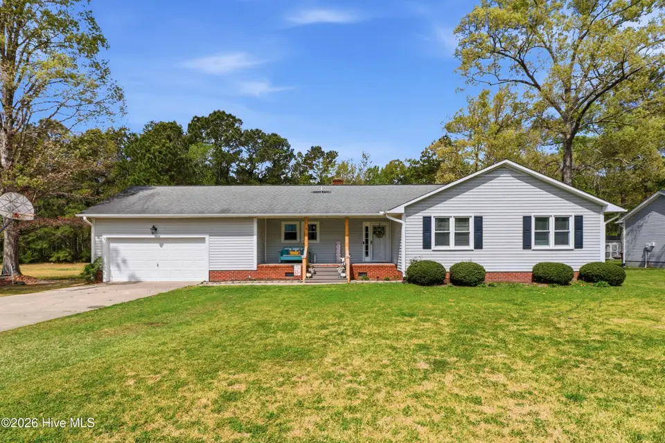 2636 Kevin Drive, Kinston, NC 28501 – photo 1 of 24: Street View