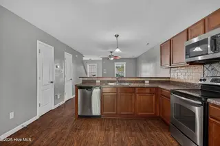 149 Glen Cannon Drive, Jacksonville, NC 28546 – photo 9: 09 (2)