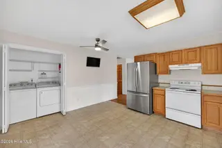 2305 E Oak Island Drive, Oak Island, NC 28465 – photo 9: 2305EOakIslandDrive-26