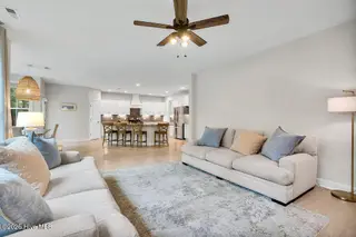 5004 Laurenbridge Lane, Wilmington, NC 28409 – photo 22: LIVING ROOM