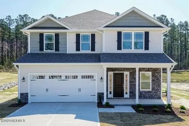 424 Seashore Street, Grimesland, NC 27837 – photo 1 of 34: 3030 Front View