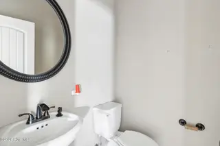 103 Cedric Court, Goldsboro, NC 27530 – photo 21: 103_Cedric_Ct_Goldsboro_NC_USA-Bathroom-