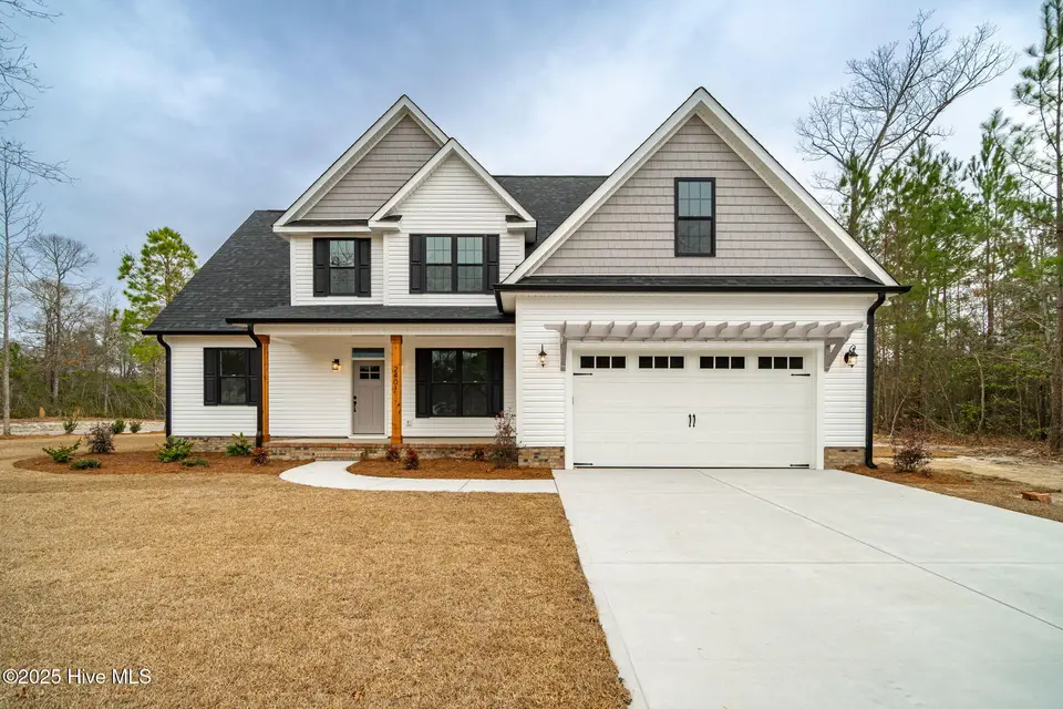 2401 Starling Lane, New Bern, NC 28562 – photo 1 of 26: New Construction in Hickory Run