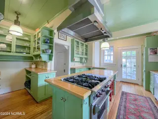 1801 Chestnut Street, Wilmington, NC 28405 – photo 11: Kitchen