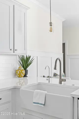 2212 Lakeside Circle, Wilmington, NC 28401 – photo 17: 014_2212_lakeside_circle-12_724