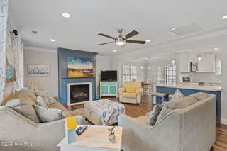 142 NE 14th Street, Oak Island, NC 28465 — 3-bedroom home in Tranquil Harbor, Oak Island, NC, photo 7 of 60: 38-web-or-mls-DSC06035