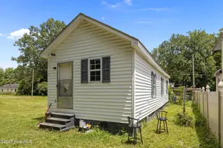 306 Short Street, Kinston, NC 28501 – photo 10: 30-web-or-mls-IMG_2598