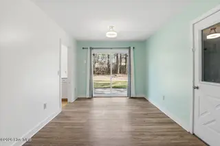 1435 Pineridge Drive, Greenville, NC 27834 — 3-bedroom home in Pineridge, Greenville, NC, photo 5 of 17: 09-1435 Pineridge Dr-9