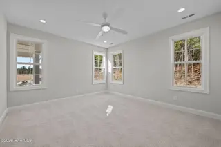 2022 Brighton Drive, New Bern, NC 28562 – photo 21: 29-web-or-mls-DSC_4969
