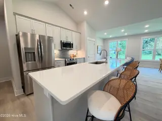 122 Live Oak Circle, Lake Waccamaw, NC 28450 – photo 6: KITCHEN