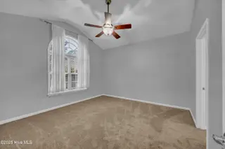 6608 Wedderburn Drive, Wilmington, NC 28412 — 4-bedroom home in Lords Creek, Wilmington, NC, photo 18 of 27: 018_img_0669_478