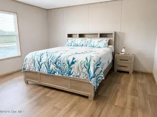 2084 Spring Garden Road, New Bern, NC 28562 — 5-bedroom manufactured home in Spring Garden, New Bern, NC, photo 10 of 19: Primary Bedroom