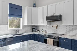 214 Mcglamery Street, Oak Island, NC 28465 — 3-bedroom home in Yaupon Beach, Oak Island, NC, photo 6 of 56: 37-web-or-mls-BTS01647