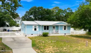 217 NE 38th Street, Oak Island, NC 28465 – photo 3