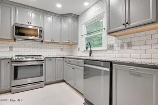 112 Carlisle Court, Jacksonville, NC 28546 – photo 20: DSC_0199