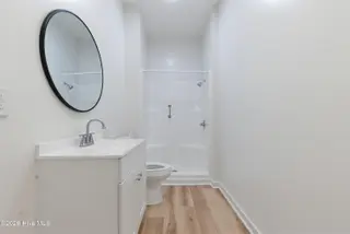 316 E Walter Street, Whiteville, NC 28472 – photo 24: Bathroom