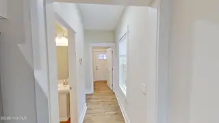 624 S 8th Street, Wilmington, NC 28401 — 3-bedroom home in Dawson-Castle Street, Wilmington, NC, photo 10 of 27: 05.9 - South 8th - Hallway