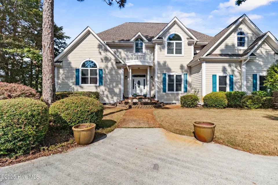 8808 Sedgley Drive, Wilmington, NC 28412 – photo 1 of 74: front exterior