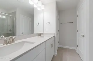 238 Cline Way Unit 126, Beaufort, NC 28516 – photo 13: Primary Bath
