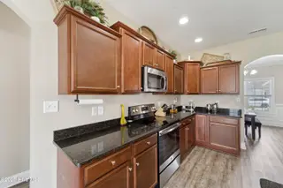 313 March Sea Lane, Jacksonville, NC 28546 — 5-bedroom home in Stateside, Jacksonville, NC, photo 6 of 47: DSC08797