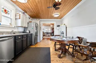 1017 N Lord Street, Southport, NC 28461 – photo 16: kitchen 5