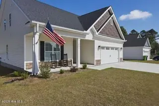 821 Fairway Road, Ayden, NC 28513 – photo 3: large-019e5063-d3ee-7275-a26d-f2847e0974