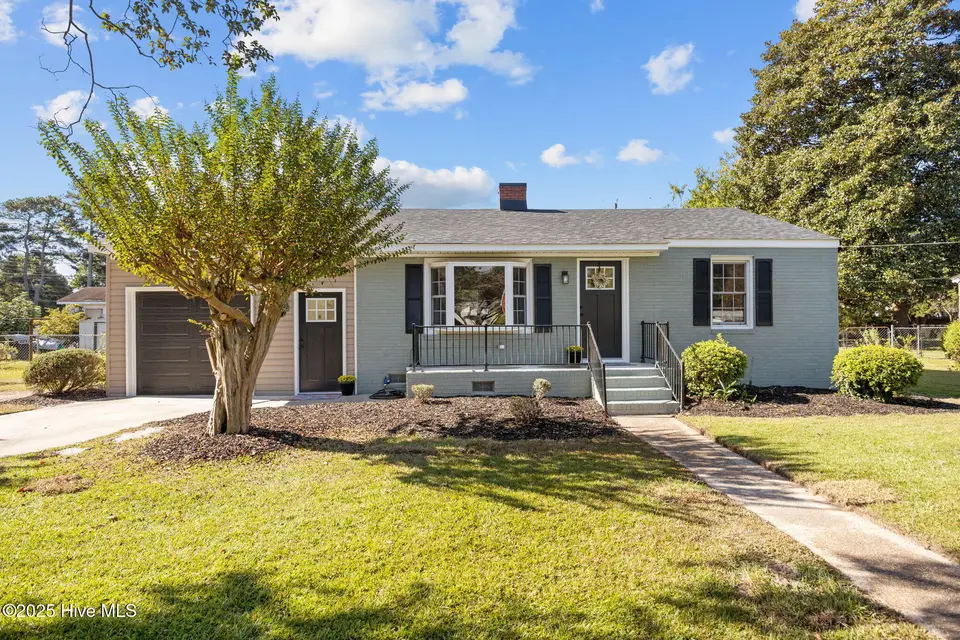 2904 Jefferson Drive, Greenville, NC 27858 – photo 1 of 40: 1-web-or-mls-BLS_0053