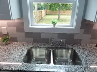 4314 E Nc Highway 53 E, Burgaw, NC 28425 — 3-bedroom home, Burgaw, NC, photo 15 of 56: SAM_7483