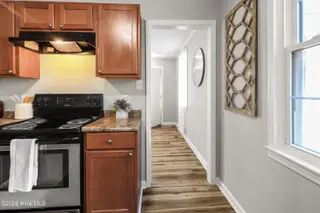 527 New River Drive, Jacksonville, NC 28540 – photo 7: IMG_1034
