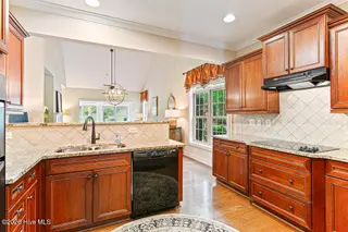 140 Shadow Creek Court, Pinehurst, NC 28374 – photo 9: Kitchen