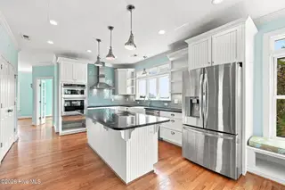 1536 Ann Street, Beaufort, NC 28516 – photo 3: kitchen