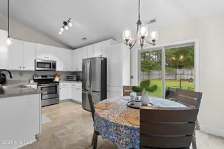 702 Jasmine Lane, Jacksonville, NC 28546 – photo 8: 09