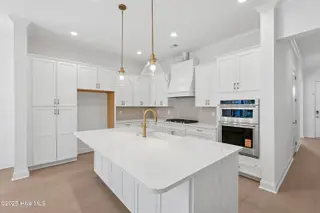 1564 St Lucia Drive SW, Shallotte, NC 28470 – photo 7: Gourmet Kitchen