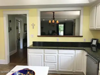 1418 Spencer Avenue, New Bern, NC 28560 – photo 4: Stainless appliances