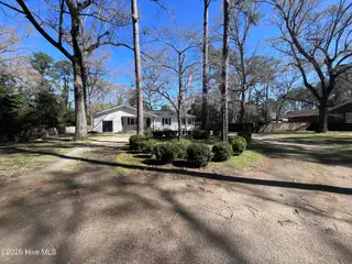 5312 Trent Woods Drive, Trent Woods, NC 28562 – photo 3: Front of Home
