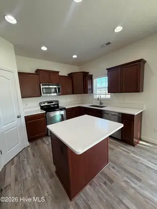 3101 Bettye Gresham Lane, New Bern, NC 28562 — 4-bedroom home in Hardee Farms, New Bern, NC, photo 6 of 40: IMG_6676