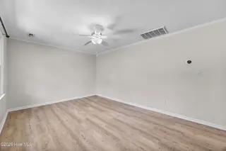 434 Kenwood Drive, Jacksonville, NC 28540 – photo 5: 6_living room