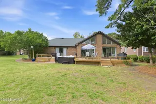 824 Pelican Drive, New Bern, NC 28560 – photo 2: Back of Home