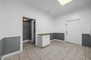 506 Wooster Street, Wilmington, NC 28401 – photo 5: 15-web-or-mls-IMG_9061