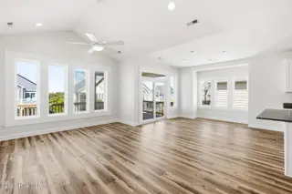 304 Oceanaire Lane, Surf City, NC 28445 – photo 9
