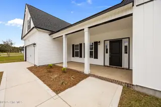 117 Woodford Drive, Jacksonville, NC 28540 – photo 5: 51-web-or-mls-IMG_9341