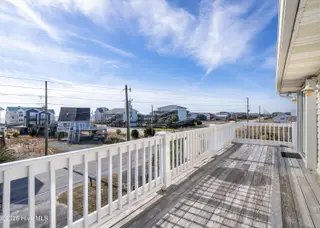 2381 Island Drive, North Topsail Beach, NC 28460 – photo 13: 2381 Island Dr MLS-32
