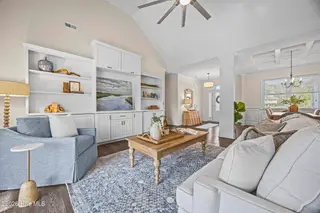 376 Crown Pointe Drive, Hampstead, NC 28443 – photo 18: 17_living room copy