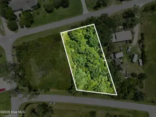162 Westbay Circle, Harkers Island, NC 28531 – photo 2: 1-web-or-mls-162-Westbay-001_PL
