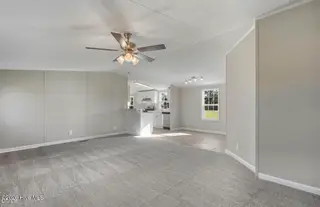 185 Boney Road, Rose Hill, NC 28458 — 4-bedroom home, Rose Hill, NC, photo 7 of 30: IMG_8146