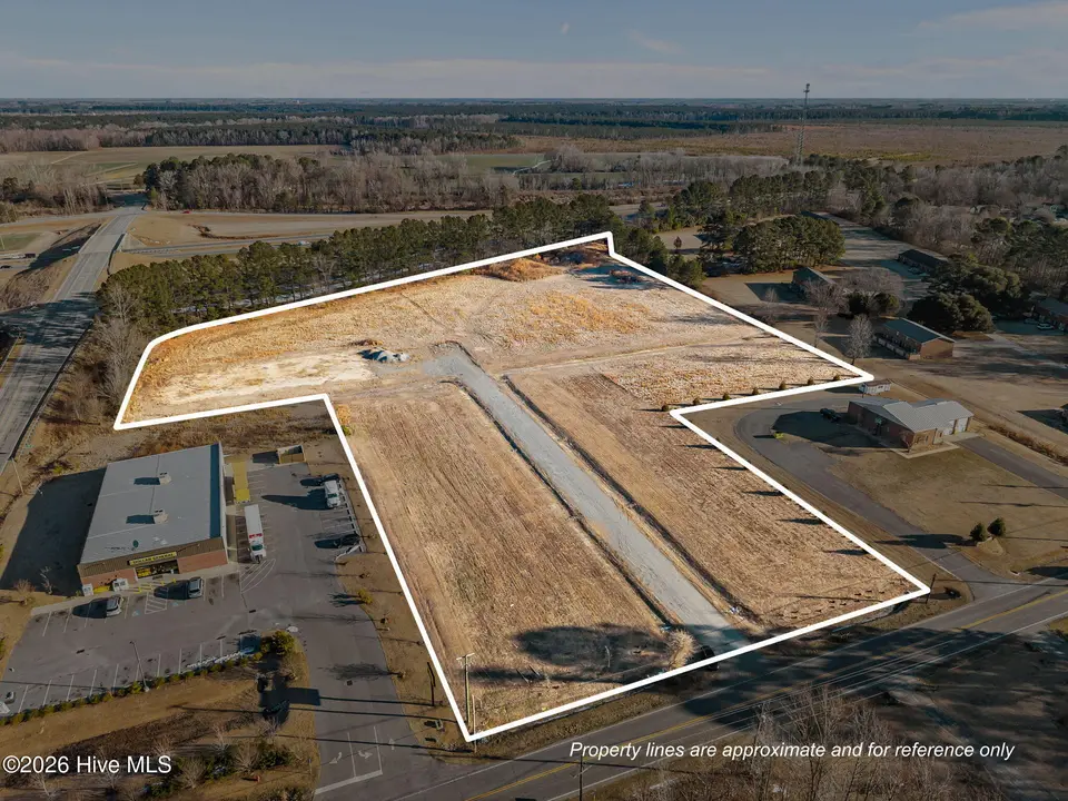 4686 Stantonsburg Road, Greenville, NC 27834 – photo 1 of 14: IMG_4387