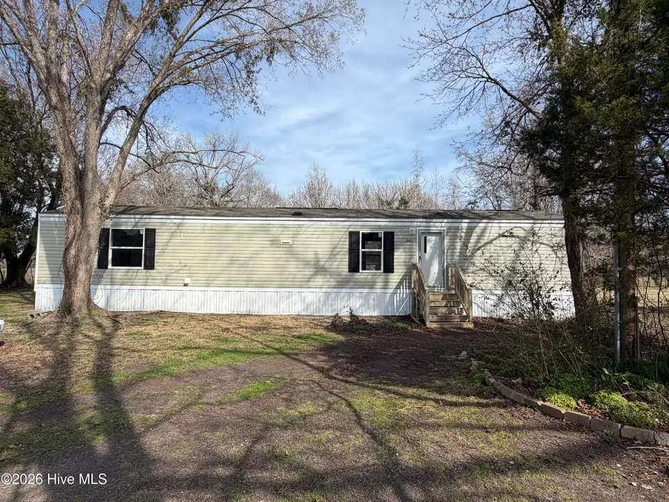 840 Belgrade Swansboro Road, Stella, NC 28582 – photo 1 of 16: IMG_8303